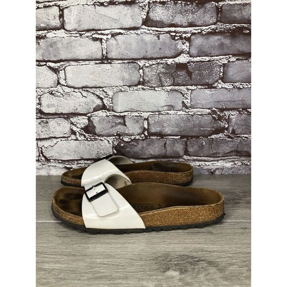 Birkenstock Madrid White Patent Leather Slides Sandals Women’s Sz 39EU/8.5M US - Picture 1 of 16
